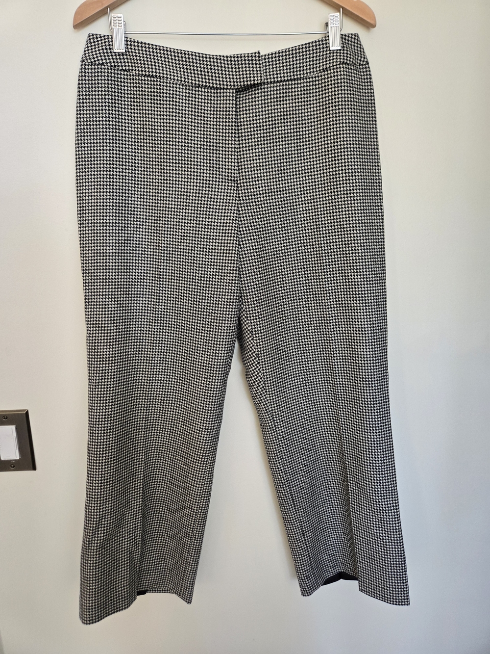 Pendleton Black & White Houndstooth Cropped Dress Pants